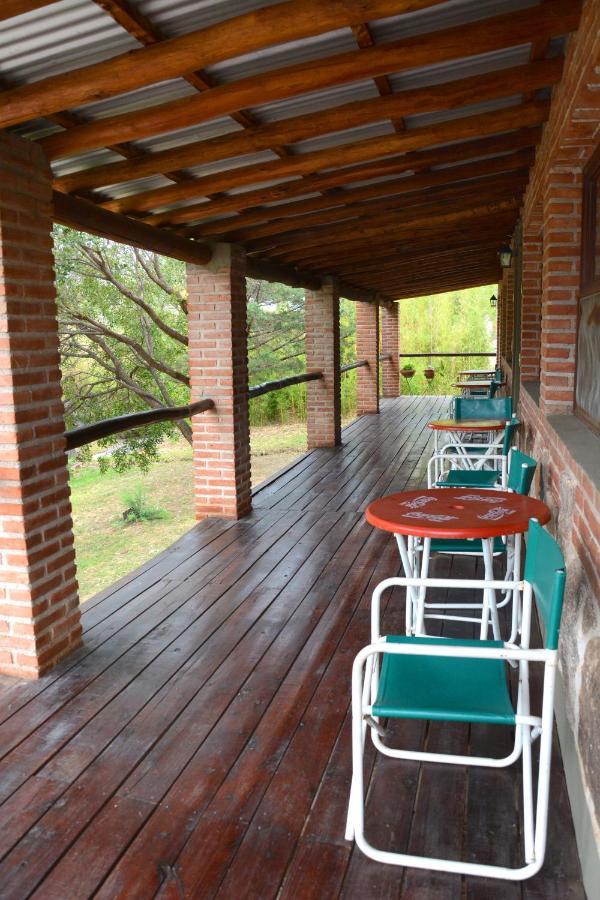 מינה קלאוורו La Toma Complejo De Montana - Cabanas Y Habitaciones En Hosteria מראה חיצוני תמונה